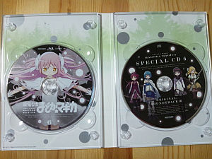 madoka-magica-bd6-label.jpg